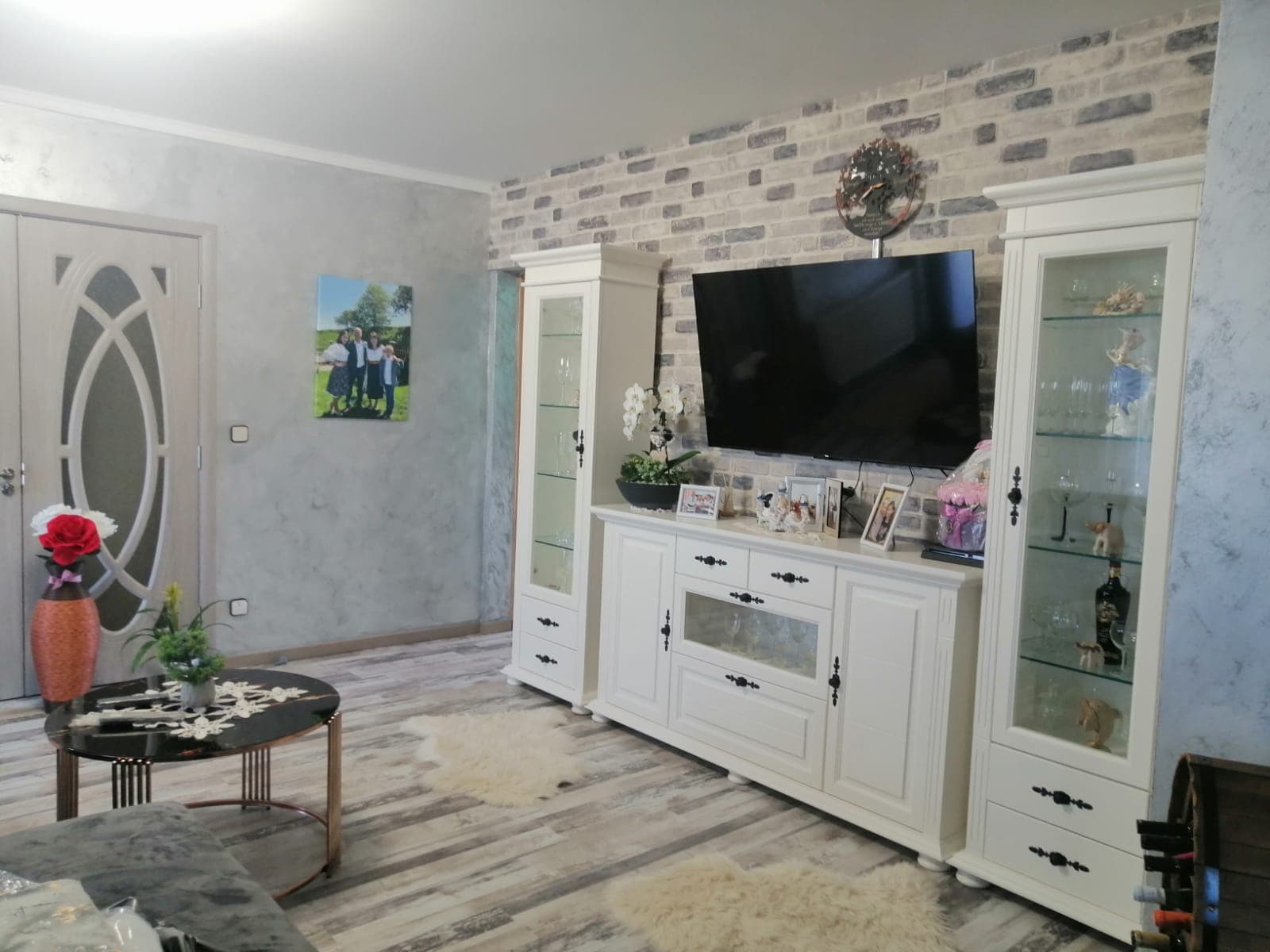 Wohnzimmer-Set Skagen 5 aus Massivholz mit Vitrinen